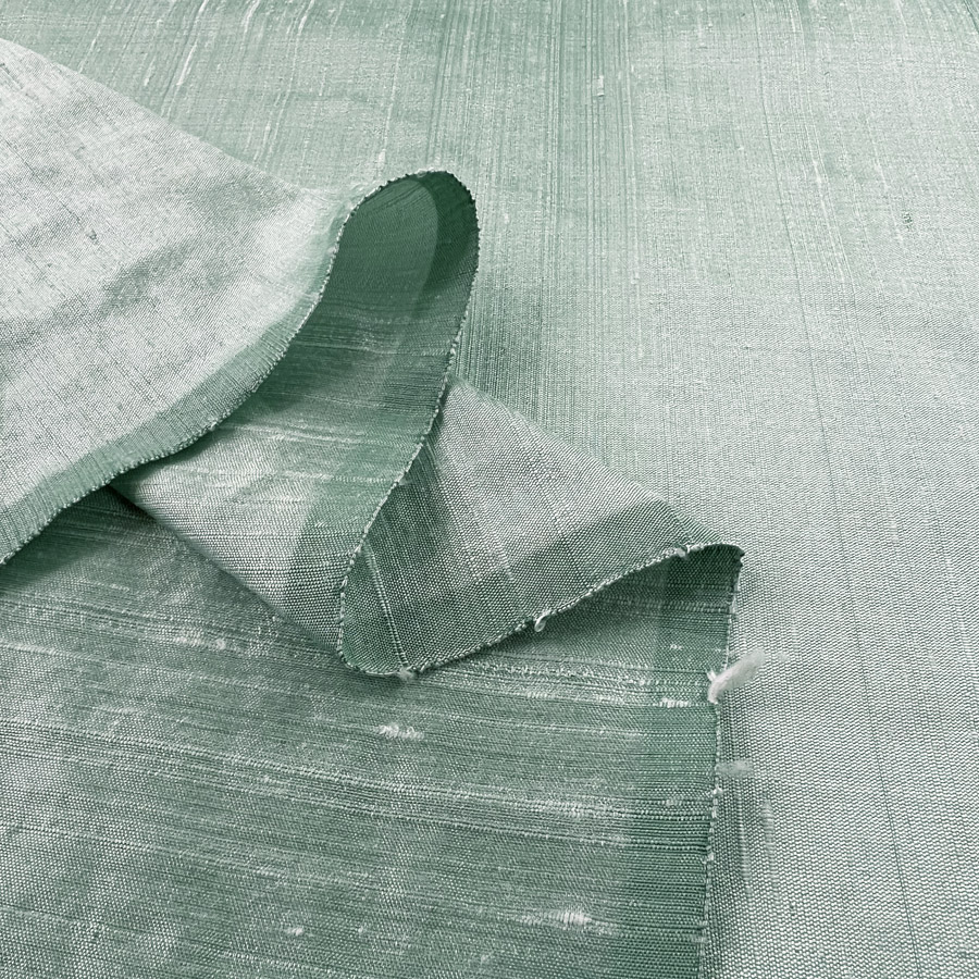 Guide to Silk Fabrics: Dupioni and Taffeta - Dengarden