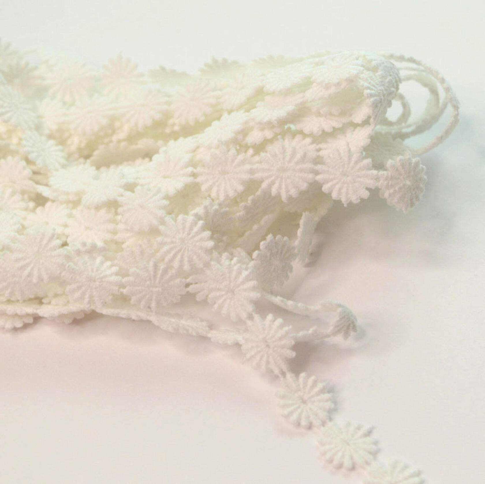 White Daisy Floral Stretch Lace