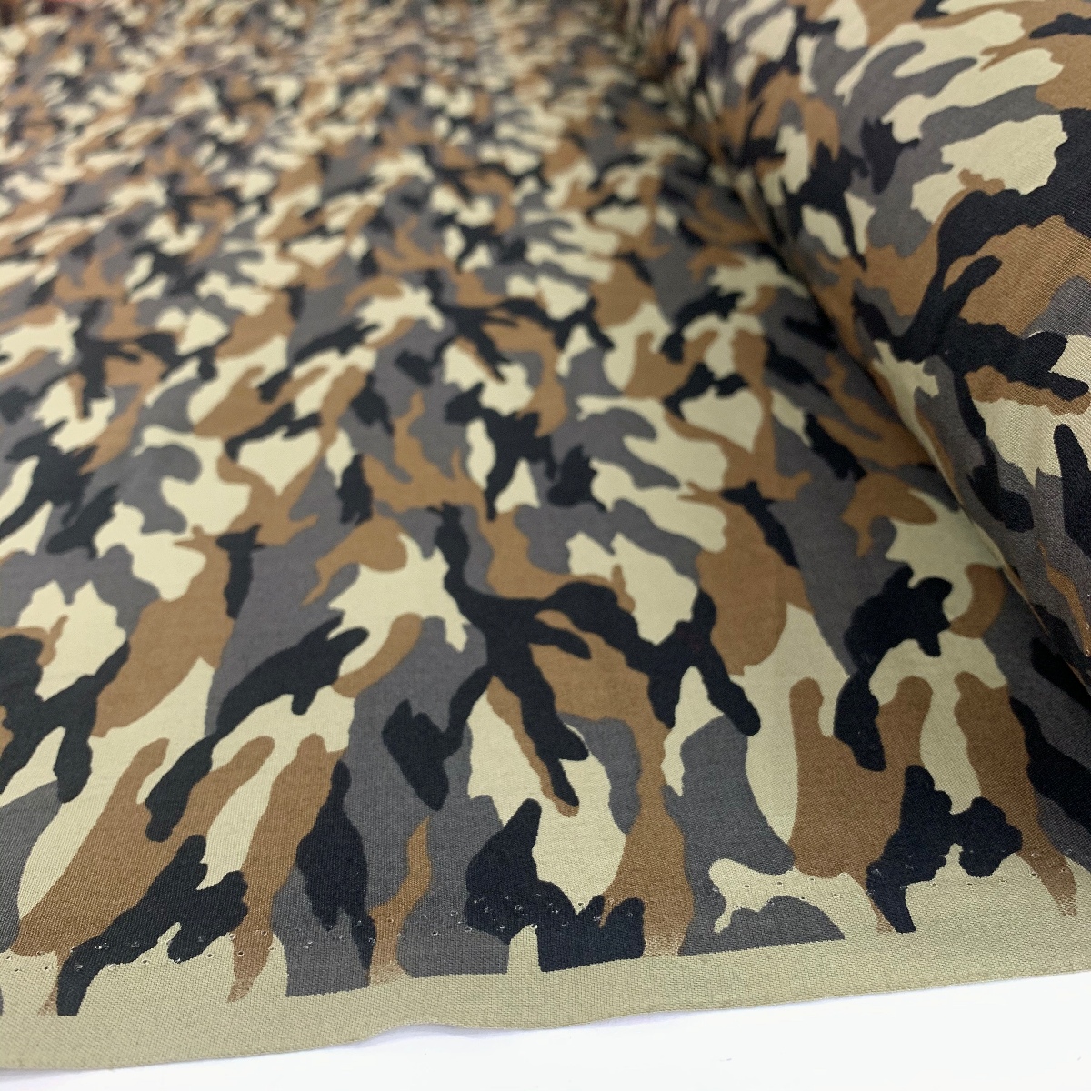 Camouflage Cotton Poplin Fabric | Poplin Print - Camo - Taupe