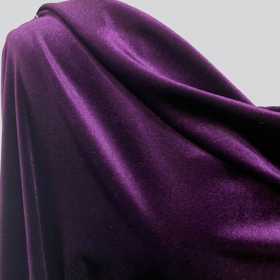 Deep Red Stretch Velvet – Purpleseamstress Fabric